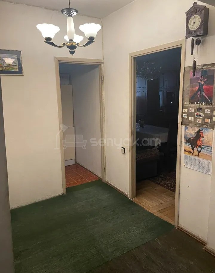 4 Սենյականոց Բնակարան, 101քմ, 3/9 հարկ, Պետական Վիճակում