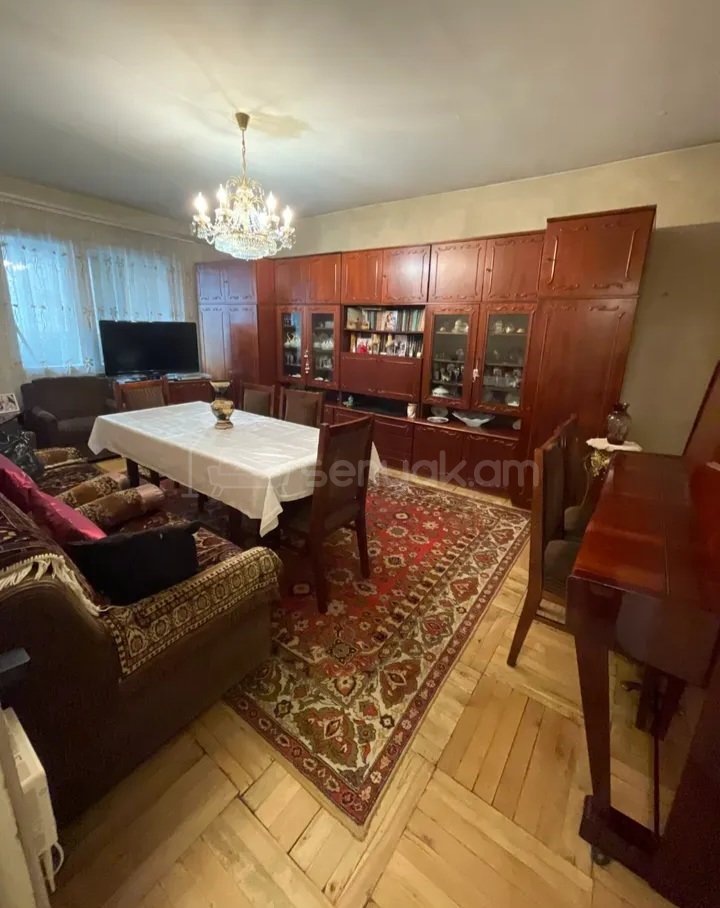 4 Սենյականոց Բնակարան, 101քմ, 3/9 հարկ, Պետական Վիճակում