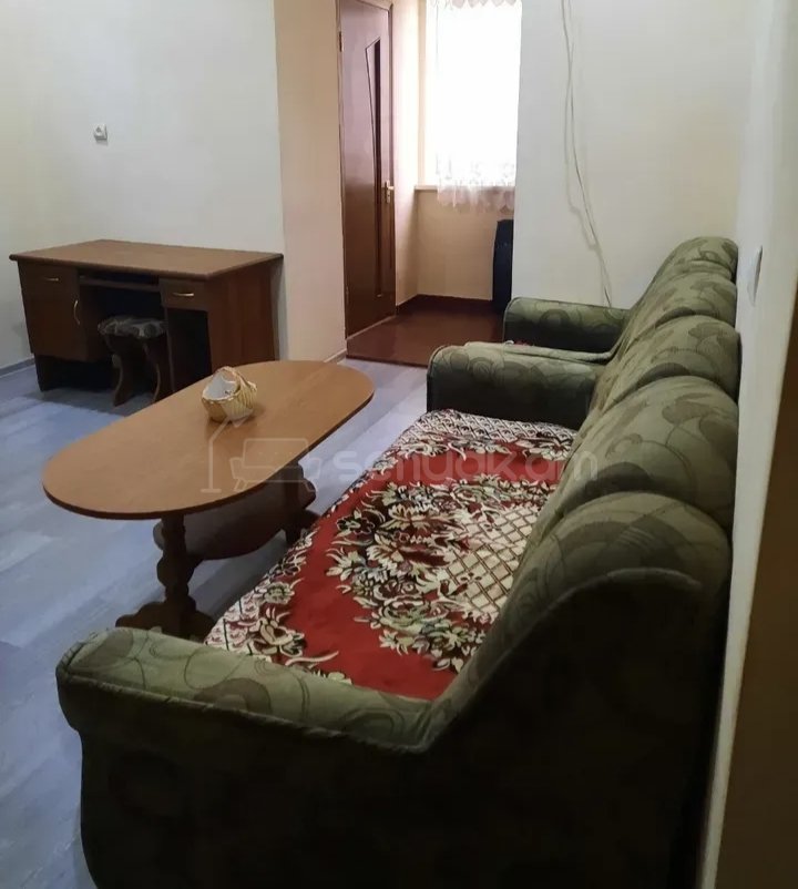 3 Սենյականոց Բնակարան Քարե Շենքում, 65քմ, 2/5 հարկ, Կապիտալ Վերանորոգված, Կահավորված, Արևկող