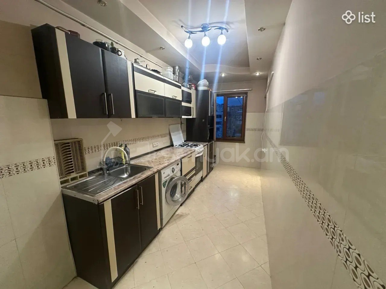 3 Սենյականոց Բնակարան, 85քմ, 9/9 հարկ, Կապիտալ Վերանորոգված, Կահավորված, Արևկող