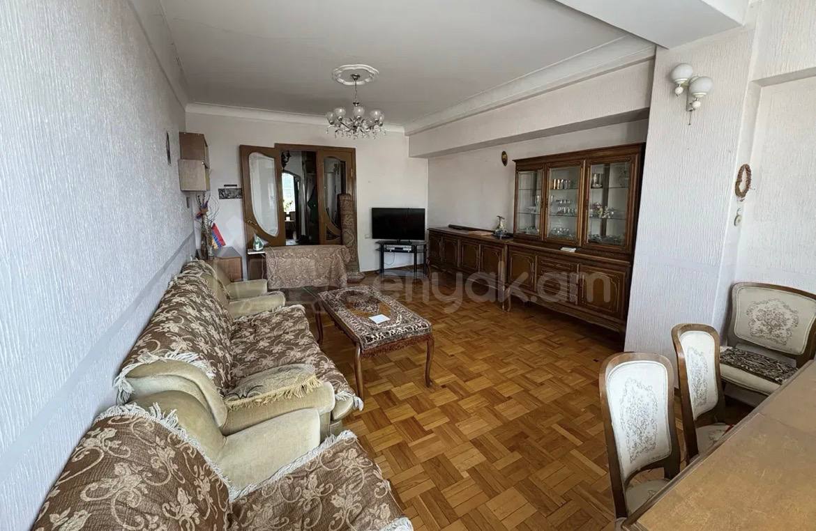 2 Սենյականոց Բնակարան, 70քմ, 10/10 հարկ, Կոսմետիկ Վերանորոգված, Կահավորված