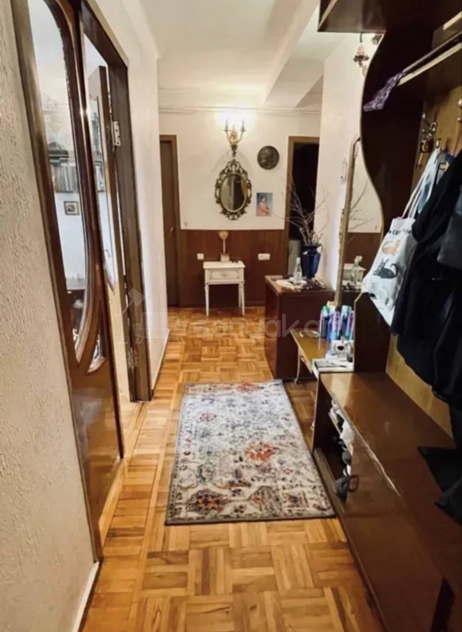 2 Սենյականոց Բնակարան, 70քմ, 10/10 հարկ, Կոսմետիկ Վերանորոգված, Կահավորված
