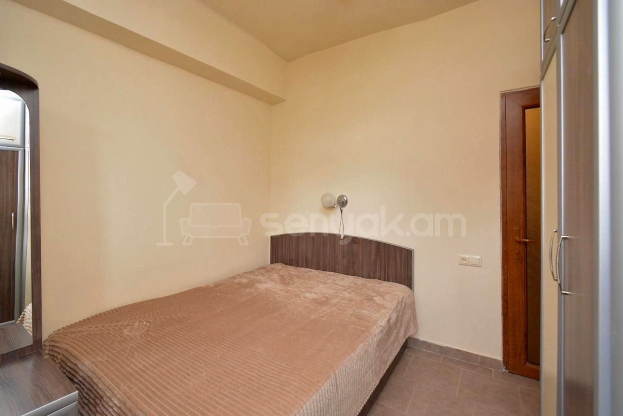 2 Սենյականոց Բնակարան, 42քմ, 5/10 հարկ, Կապիտալ Վերանորոգված, Կահավորված