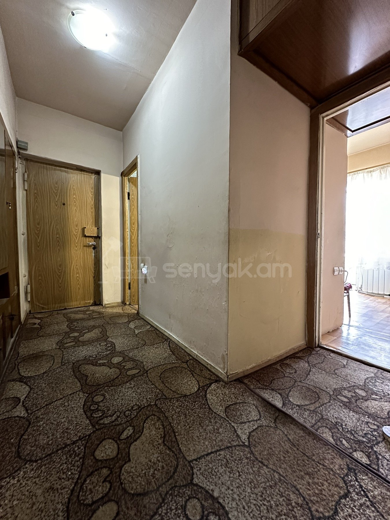 3 Սենյականոց Բնակարան Քարե Շենքում, 74քմ, 4/6 հարկ, Պետական Վիճակում