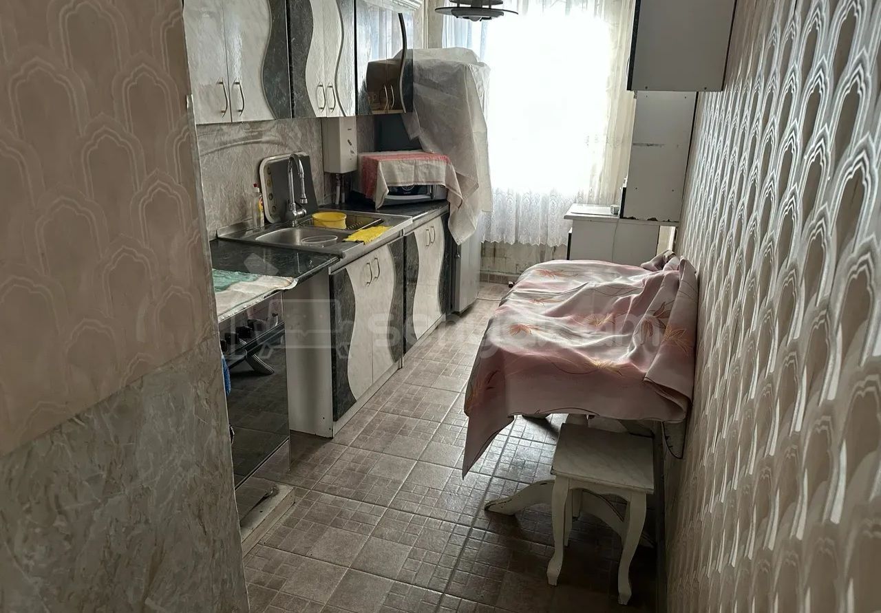 3 Սենյականոց Բնակարան Քարե Շենքում, 88քմ, 7/9 հարկ, Կապիտալ Վերանորոգված, Կահավորված