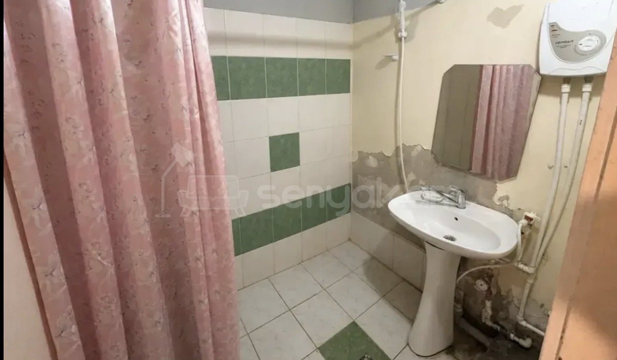 3 Սենյականոց Բնակարան, 75քմ, 9/9 հարկ, Պետական Վիճակում