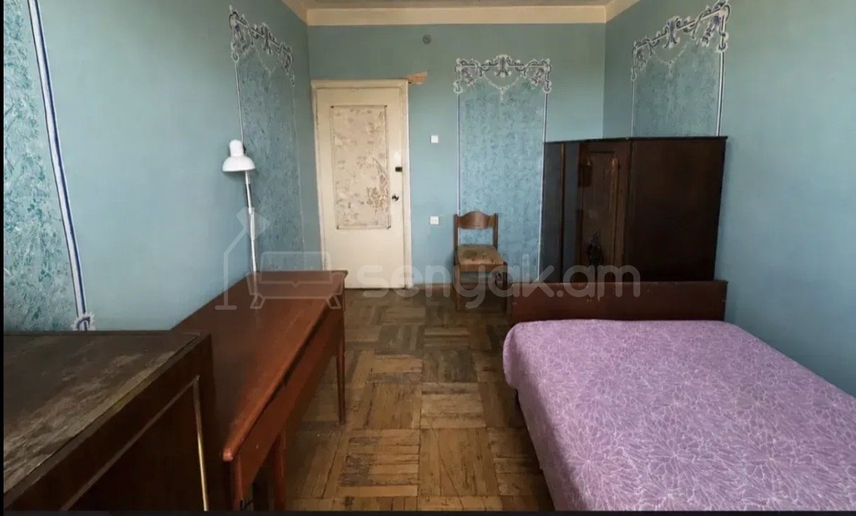 3 Սենյականոց Բնակարան, 80քմ, 9/9 հարկ, Պետական Վիճակում