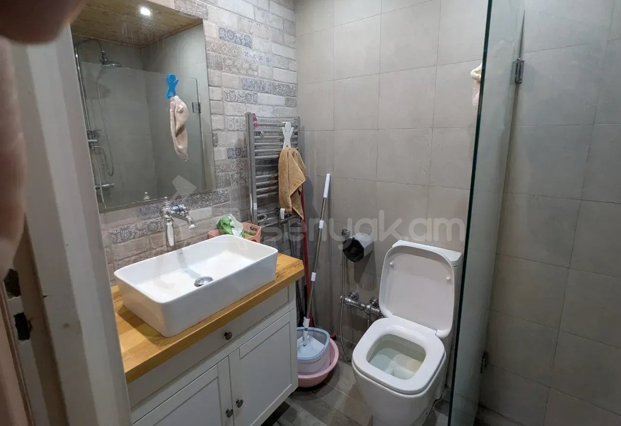 3 Սենյականոց Բնակարան Նորակառույցում, 103քմ, 7/9 հարկ, Կապիտալ Վերանորոգված