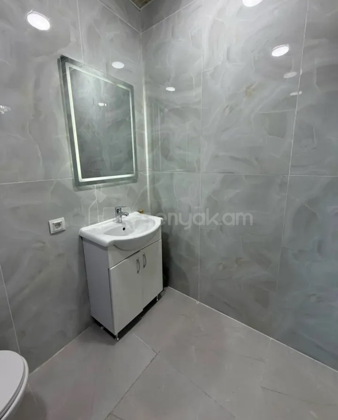 2 Սենյականոց Բնակարան Նորակառույցում, 48քմ, 2/7 հարկ, Կապիտալ Վերանորոգված