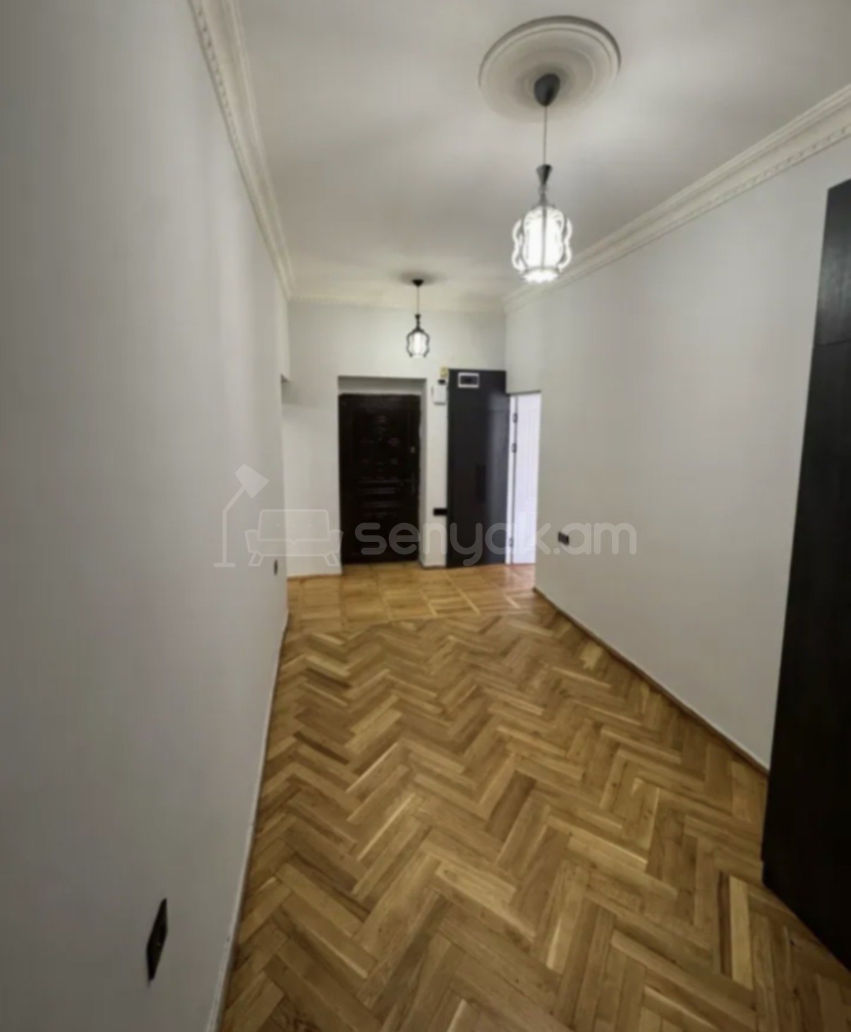 4 Սենյականոց Բնակարան Քարե Շենքում, 108քմ, 3/4 հարկ, Կապիտալ Վերանորոգված