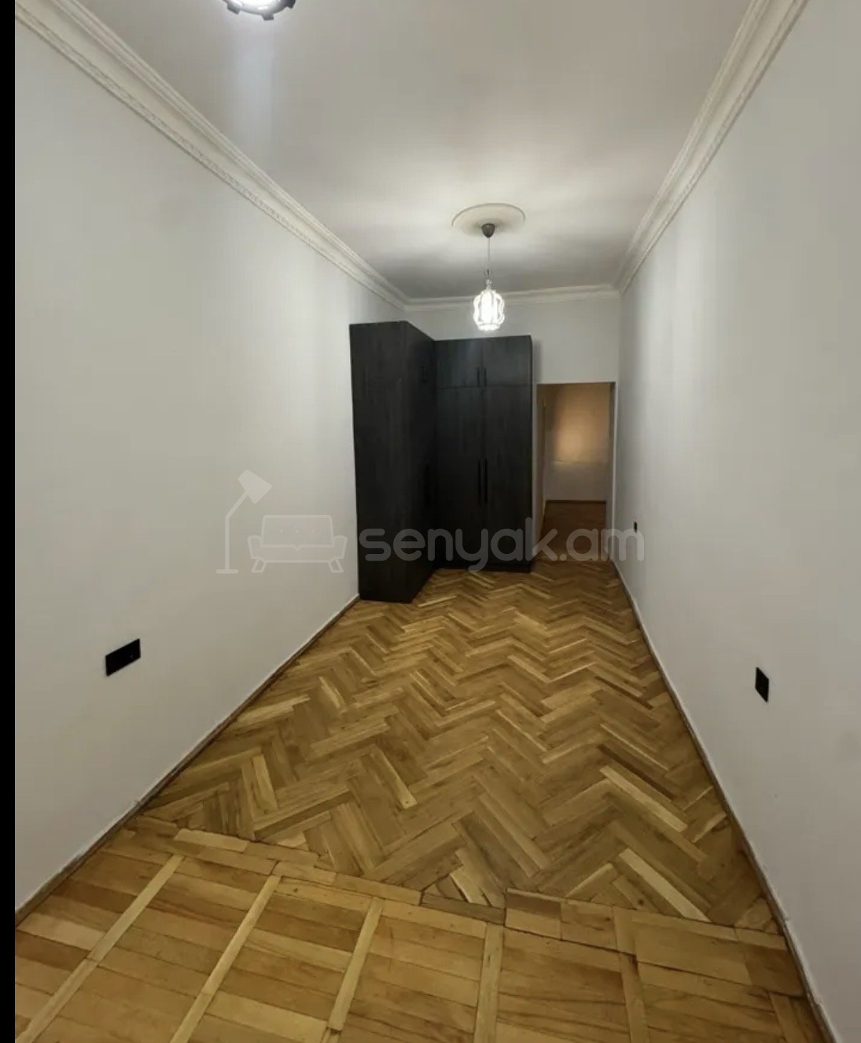 4 Սենյականոց Բնակարան Քարե Շենքում, 108քմ, 3/4 հարկ, Կապիտալ Վերանորոգված