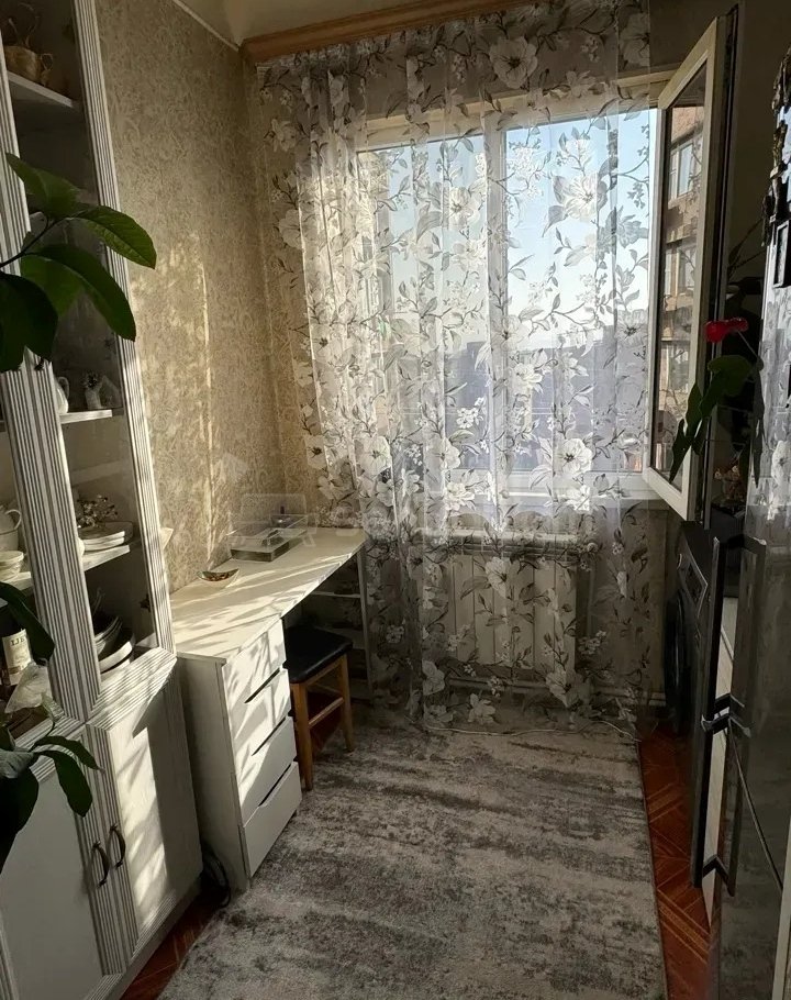 3 Սենյականոց Բնակարան, 79քմ, 8/9 հարկ, Նորմալ Վիճակում