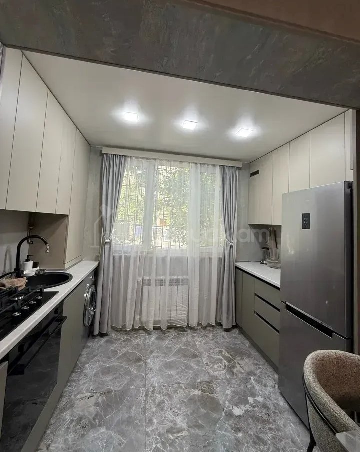 2 Սենյականոց Բնակարան, 40քմ, 1/5 հարկ, Կապիտալ Վերանորոգված
