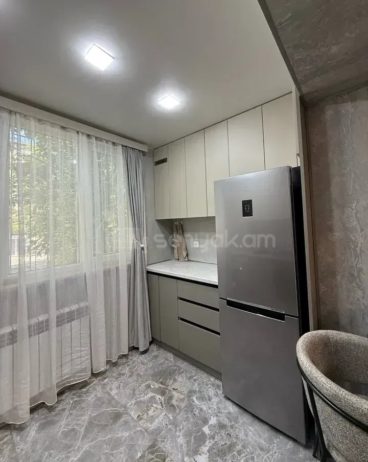 2 Սենյականոց Բնակարան, 40քմ, 1/5 հարկ, Կապիտալ Վերանորոգված
