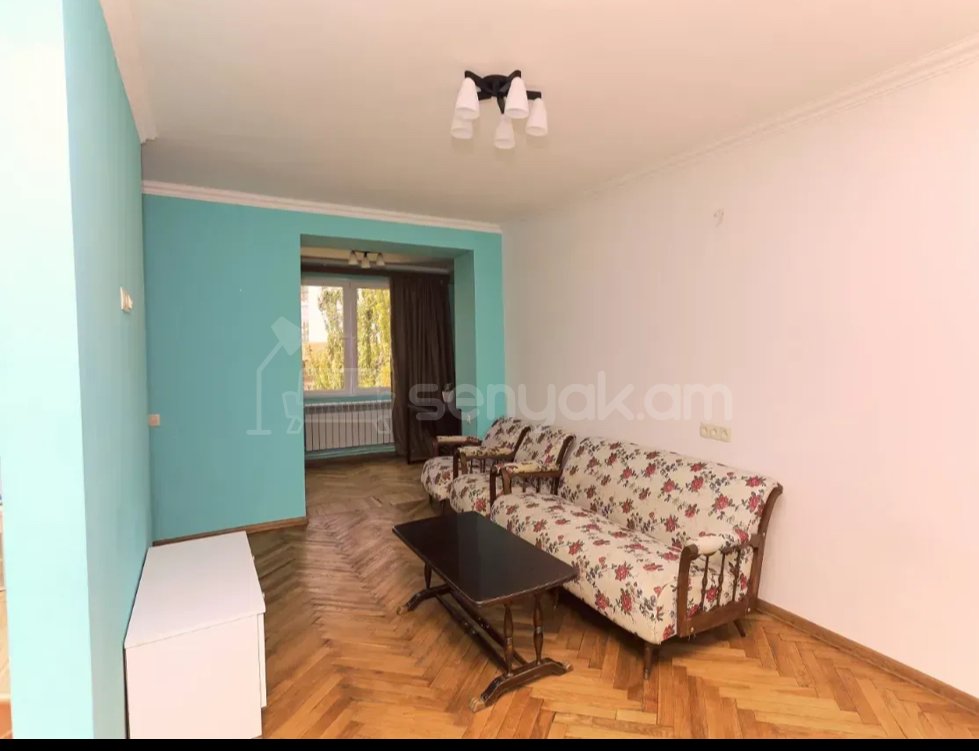 2 Սենյականոց Բնակարան Քարե Շենքում, 52քմ, 4/4 հարկ, Նորմալ Վիճակում, Կահավորված
