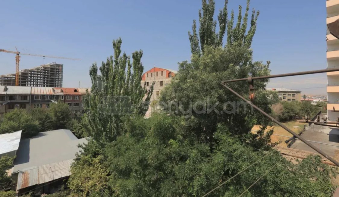 2 Սենյականոց Բնակարան Քարե Շենքում, 52քմ, 4/4 հարկ, Նորմալ Վիճակում, Կահավորված