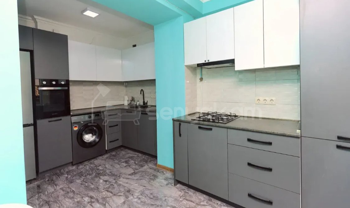 2 Սենյականոց Բնակարան Քարե Շենքում, 52քմ, 4/4 հարկ, Նորմալ Վիճակում, Կահավորված
