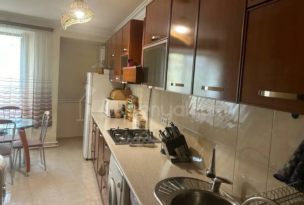 4 Սենյականոց Բնակարան, 87քմ, 4/9 հարկ, Կապիտալ Վերանորոգված