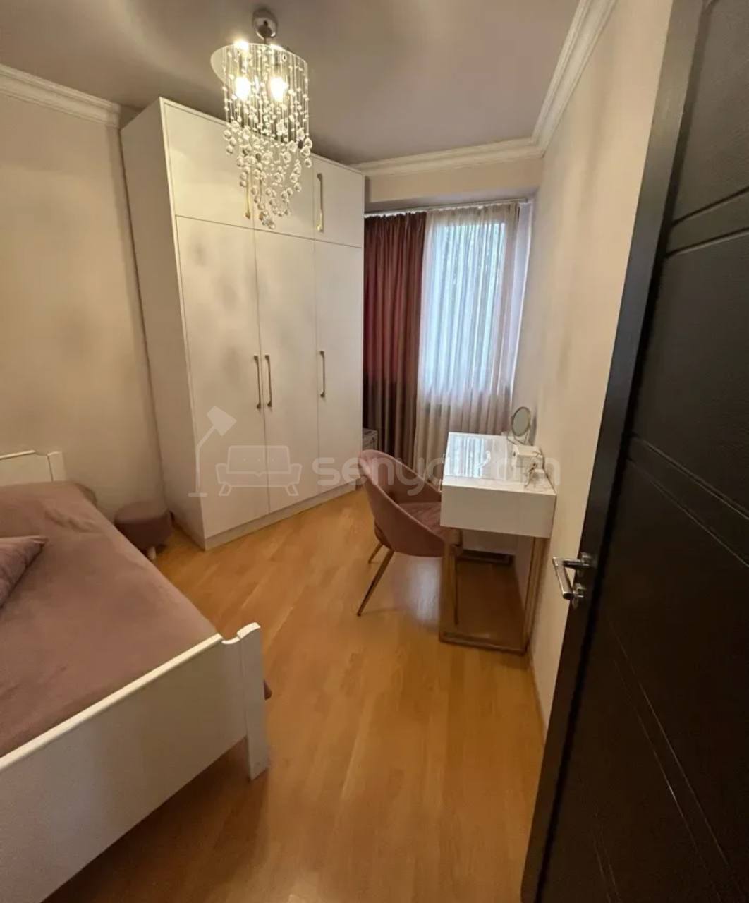 4 Սենյականոց Բնակարան, 87քմ, 4/9 հարկ, Կապիտալ Վերանորոգված