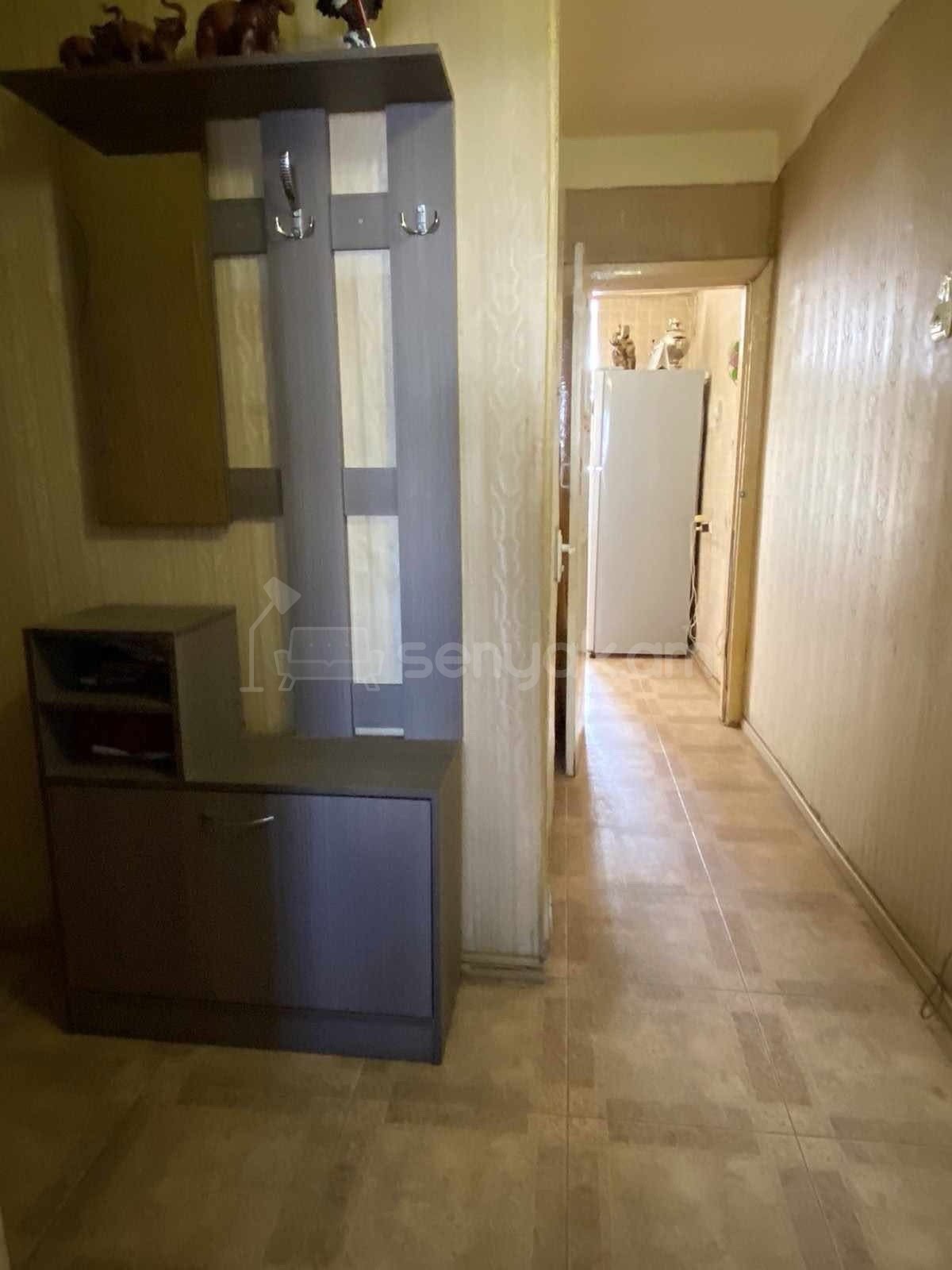3 Սենյականոց Բնակարան Քարե Շենքում, 69քմ, 1/5 հարկ, Կոսմետիկ Վերանորոգված, Կահավորված, Արևկող
