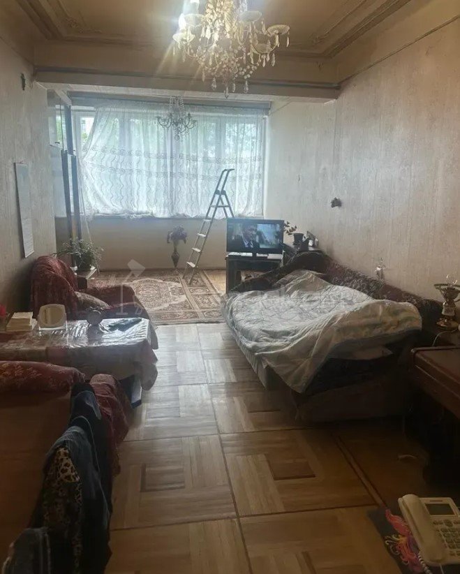 3 Սենյականոց Բնակարան Քարե Շենքում, 79քմ, 4/5 հարկ, Պետական Վիճակում