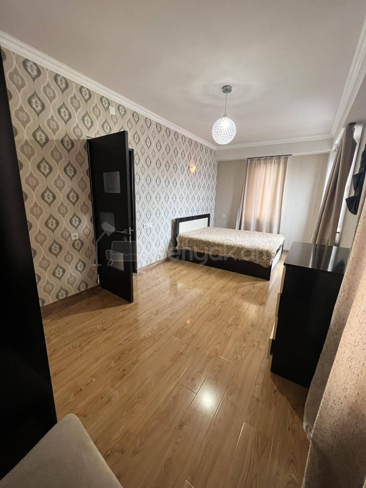 3 Սենյականոց Բնակարան, 90քմ, 6/12 հարկ, Կապիտալ Վերանորոգված, Կահավորված, Արևկող