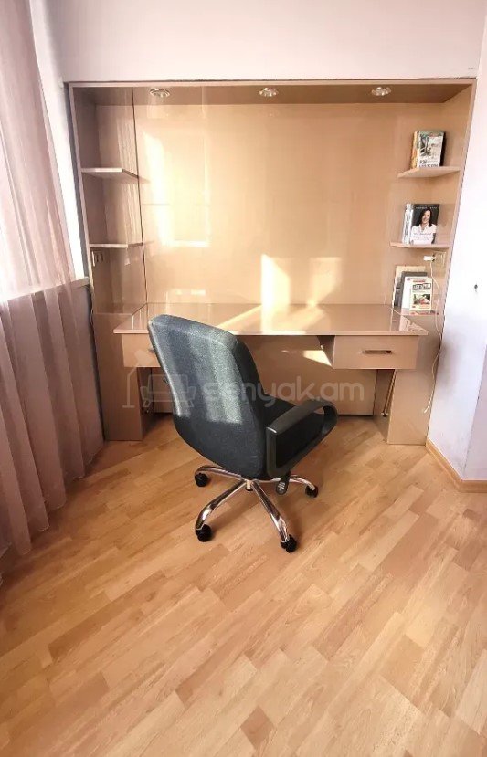 1 Սենյականոց Բնակարան Քարե Շենքում, 45քմ, 5/5 հարկ, Կոսմետիկ Վերանորոգված