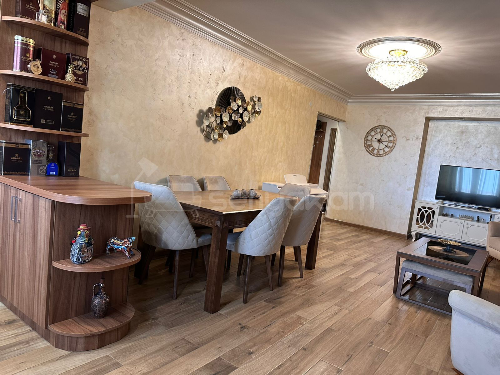 3 Սենյականոց Բնակարան, 92քմ, 6/9 հարկ, Կապիտալ Վերանորոգված