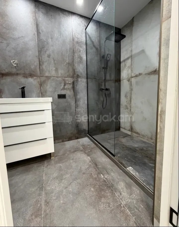 3 Սենյականոց Բնակարան Նորակառույցում, 80քմ, 5/15 հարկ, Կապիտալ Վերանորոգված