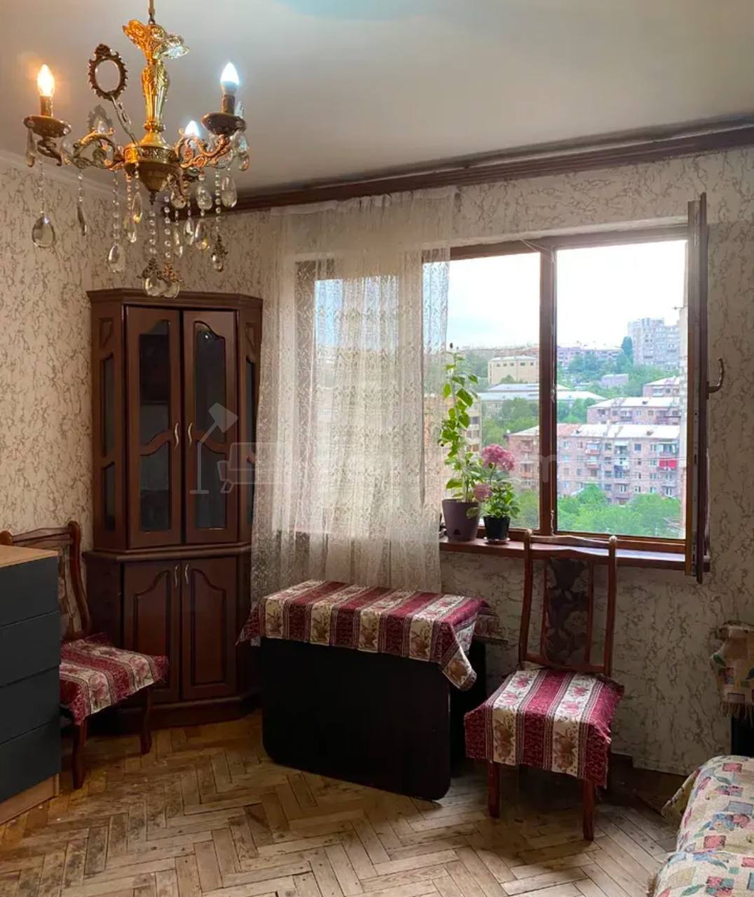 1 Սենյականոց Բնակարան, 40քմ, 11/12 հարկ, Նորմալ Վիճակում, Կահավորված