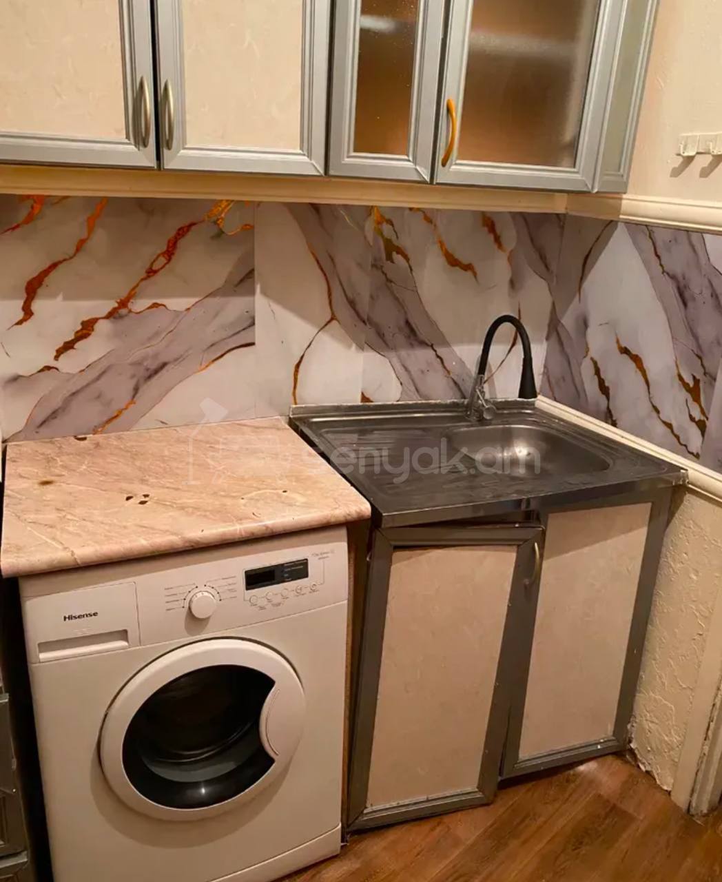 1 Սենյականոց Բնակարան, 40քմ, 11/12 հարկ, Նորմալ Վիճակում, Կահավորված
