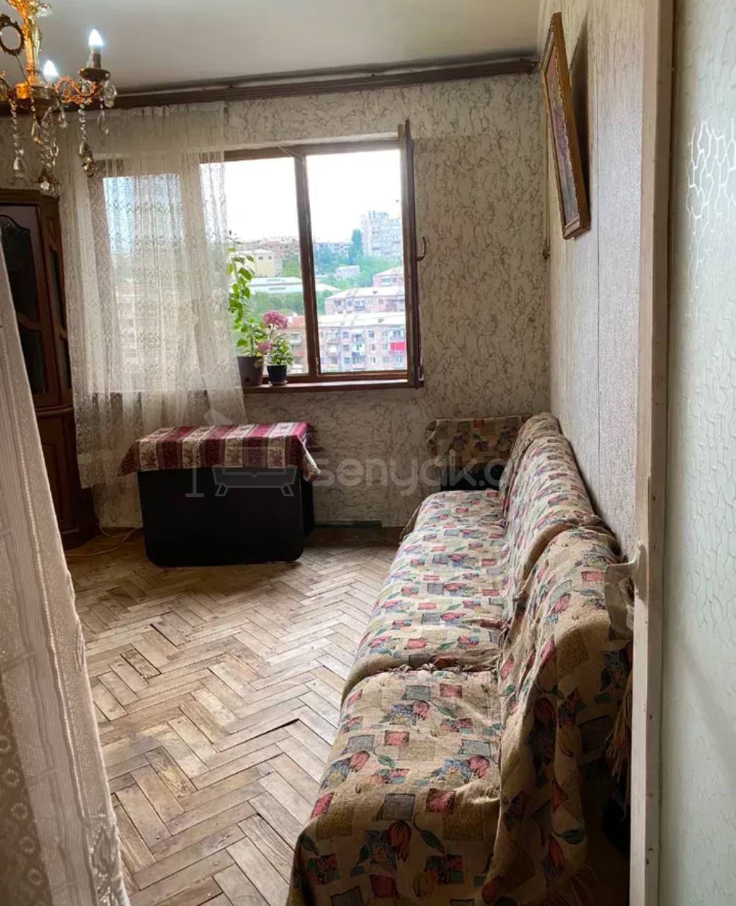1 Սենյականոց Բնակարան, 40քմ, 11/12 հարկ, Նորմալ Վիճակում, Կահավորված