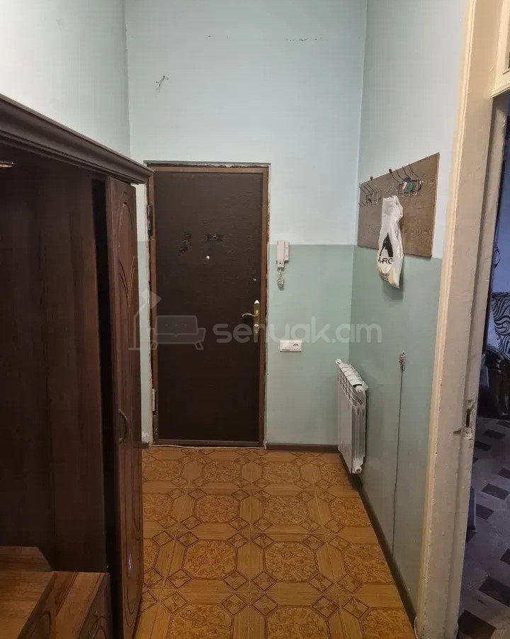 2 Սենյականոց Բնակարան Քարե Շենքում, 68քմ, 4/5 հարկ, Նորմալ Վիճակում
