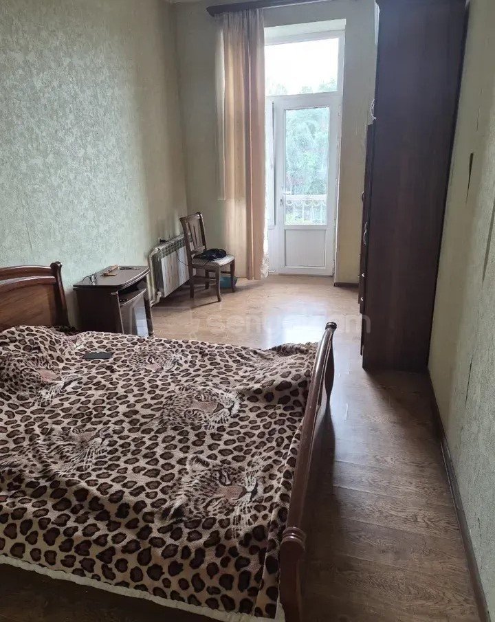 2 Սենյականոց Բնակարան Քարե Շենքում, 68քմ, 4/5 հարկ, Նորմալ Վիճակում