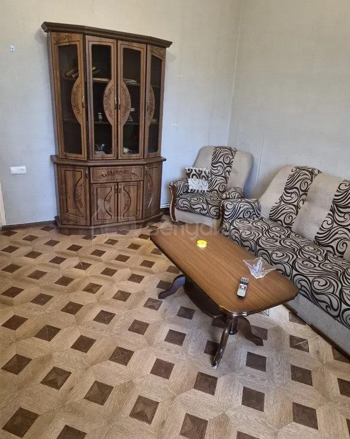 2 Սենյականոց Բնակարան Քարե Շենքում, 68քմ, 4/5 հարկ, Նորմալ Վիճակում