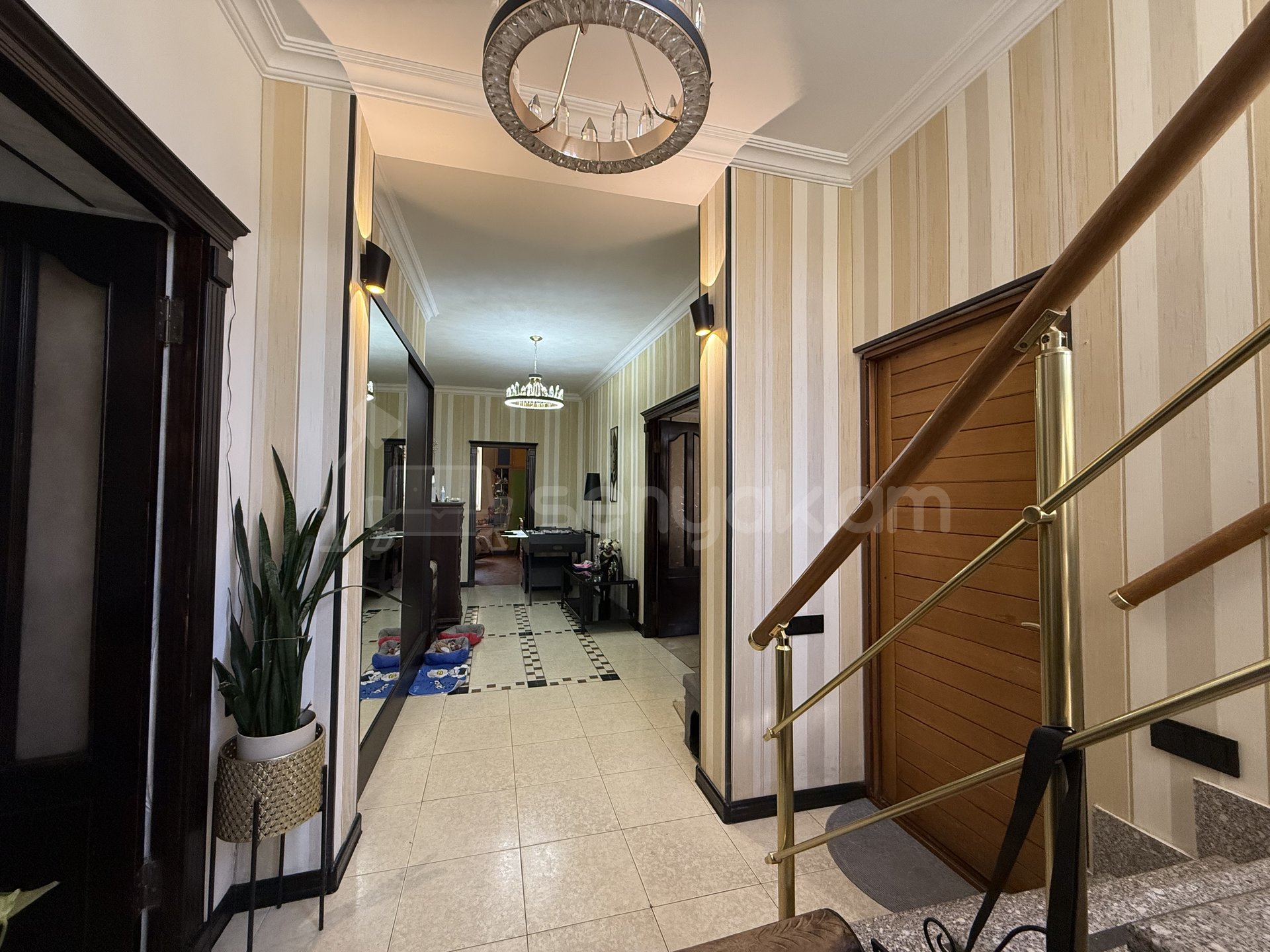 5 Սենյականոց Սեփական Տուն, 165քմ, Կապիտալ Վերանորոգված, Ավտոտնակով