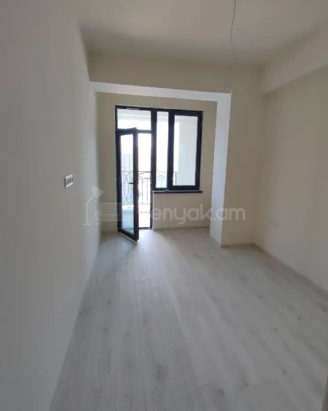3 Սենյականոց Բնակարան Նորակառույցում, 84քմ, 13/16 հարկ, Կապիտալ Վերանորոգված