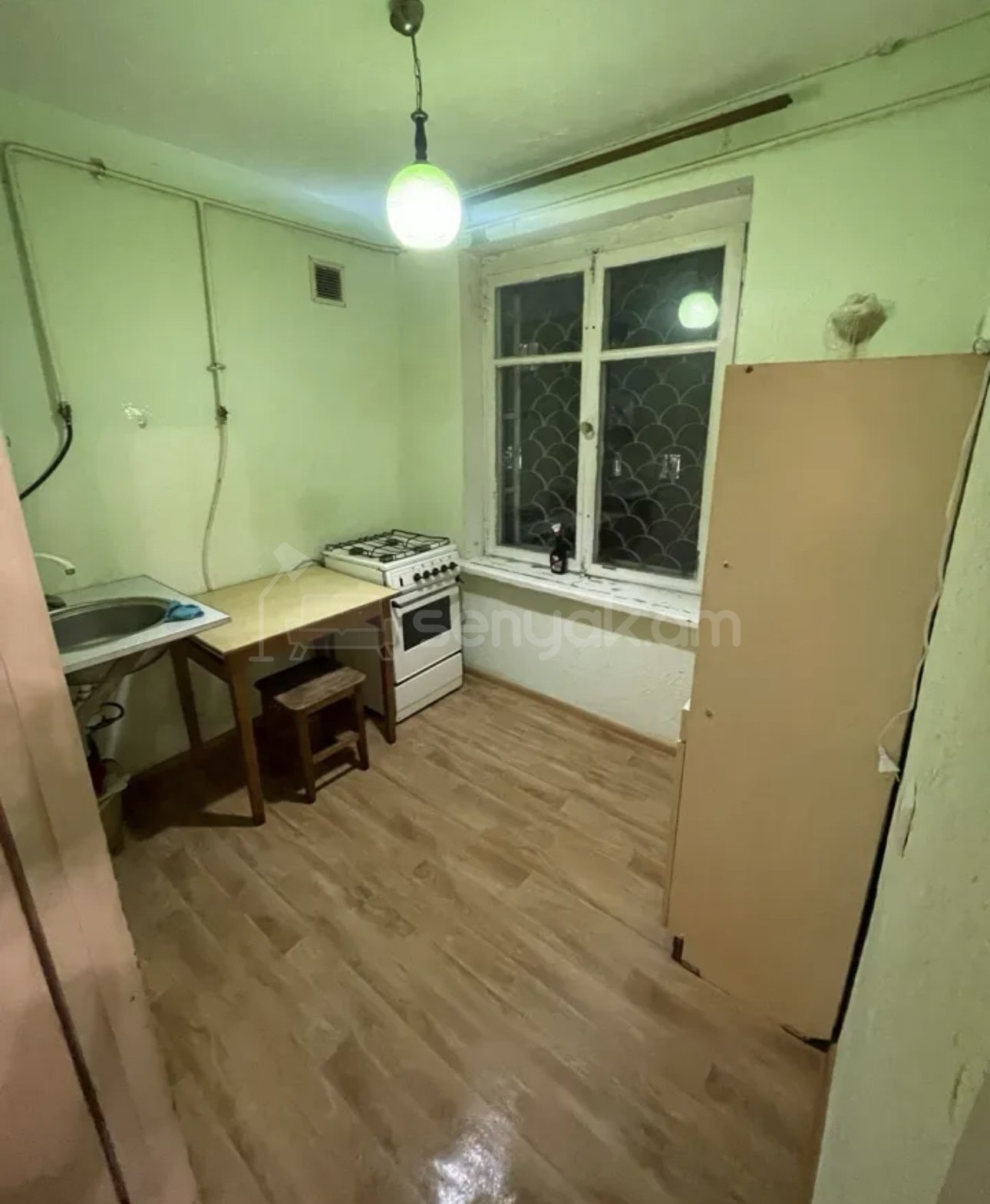 1 Սենյականոց Բնակարան, 30քմ, 1/4 հարկ, Պետական Վիճակում
