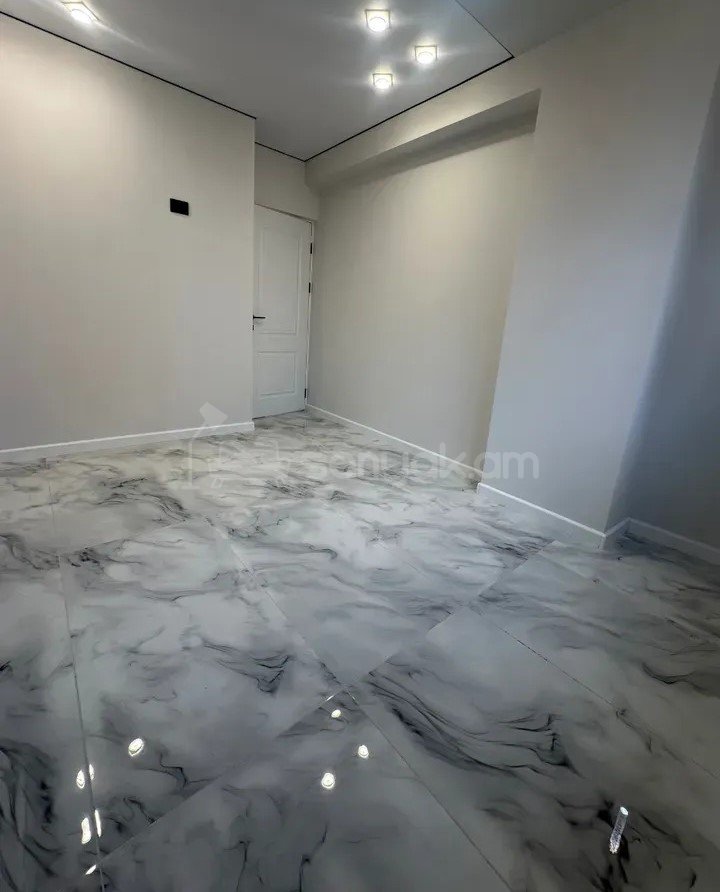 2 Սենյականոց Բնակարան, 40քմ, 8/9 հարկ, Կապիտալ Վերանորոգված