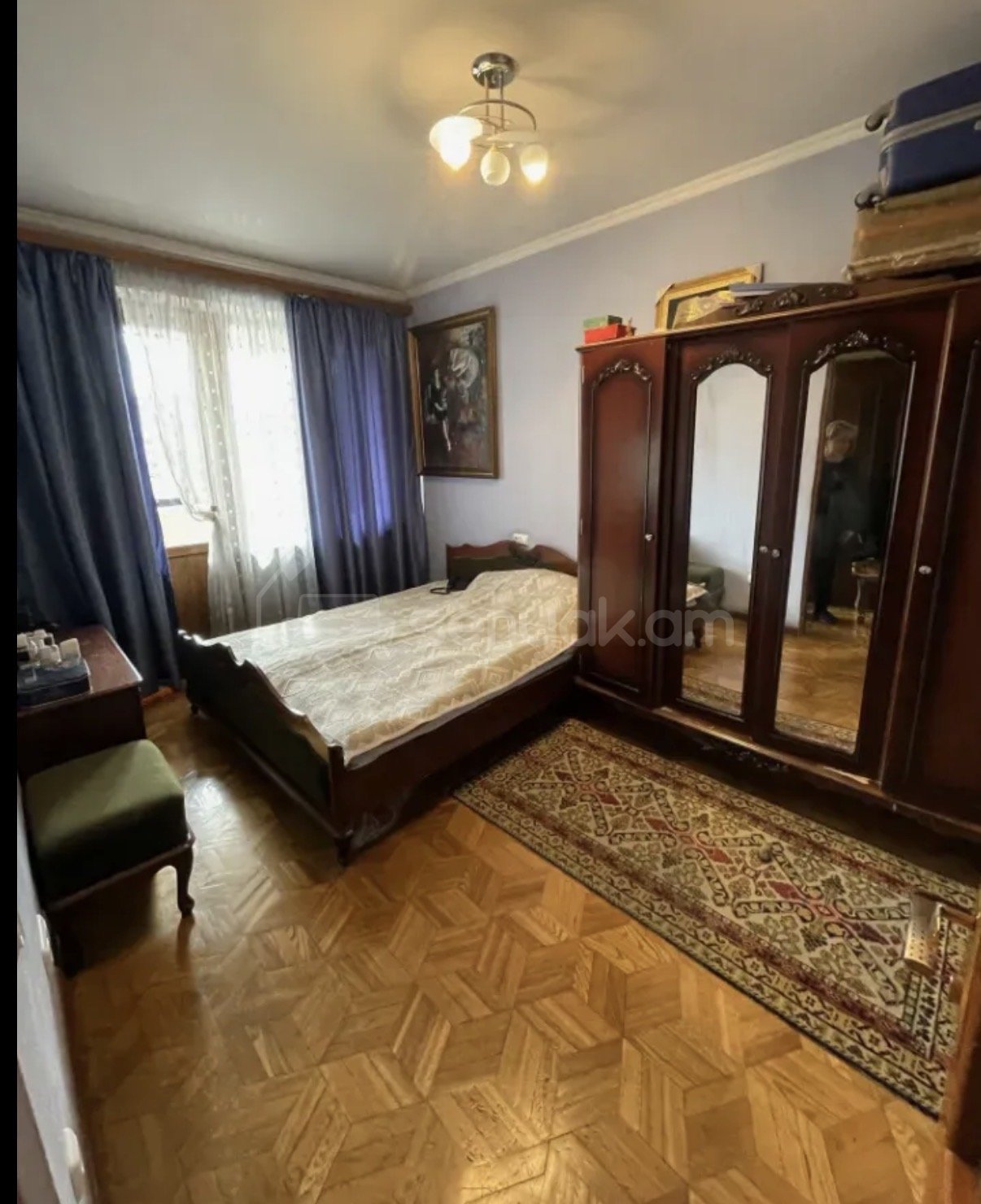 4 Սենյականոց Բնակարան Քարե Շենքում, 105քմ, 4/5 հարկ, Կապիտալ Վերանորոգված