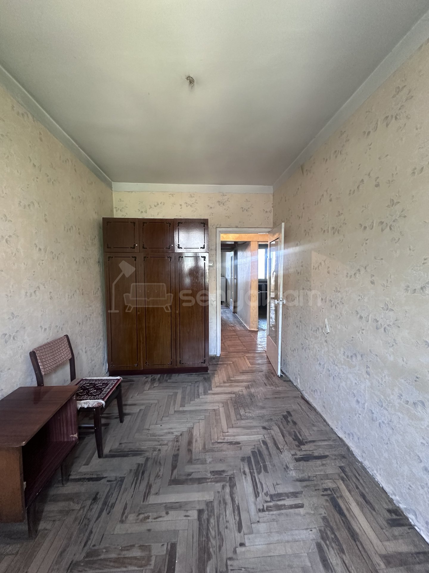 3 Սենյականոց Բնակարան, 74քմ, 3/5 հարկ, Պետական Վիճակում
