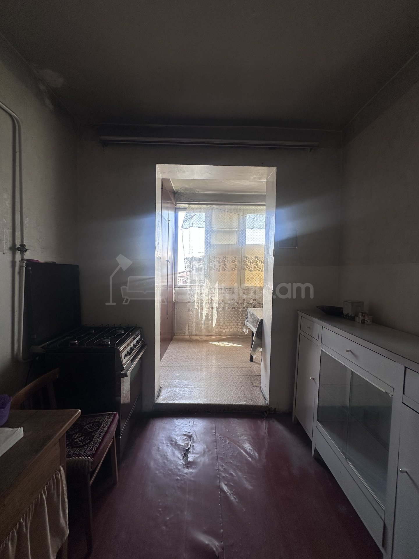 3 Սենյականոց Բնակարան, 74քմ, 3/5 հարկ, Պետական Վիճակում