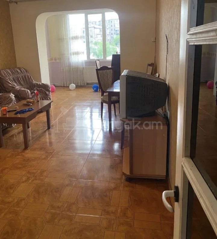 3 Սենյականոց Բնակարան, 78քմ, 4/9 հարկ, Կապիտալ Վերանորոգված, Կահավորված, Արևկող