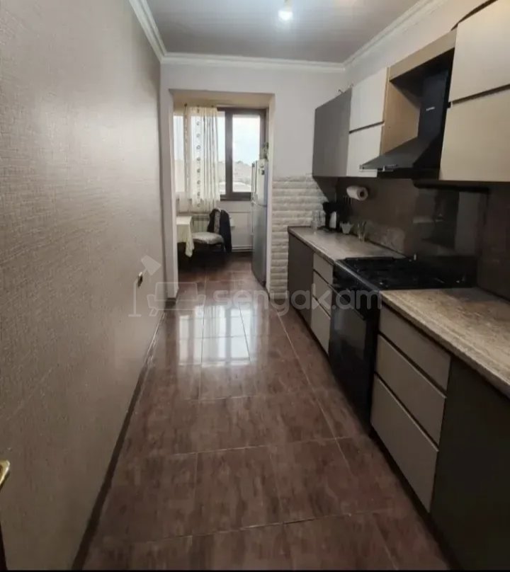 3 Սենյականոց Բնակարան, 78քմ, 7/9 հարկ, Նորմալ Վիճակում, Կահավորված