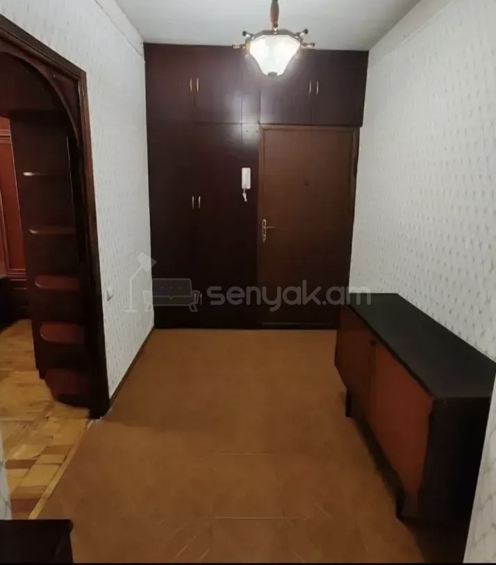 3 Սենյականոց Բնակարան, 78քմ, 7/9 հարկ, Նորմալ Վիճակում, Կահավորված