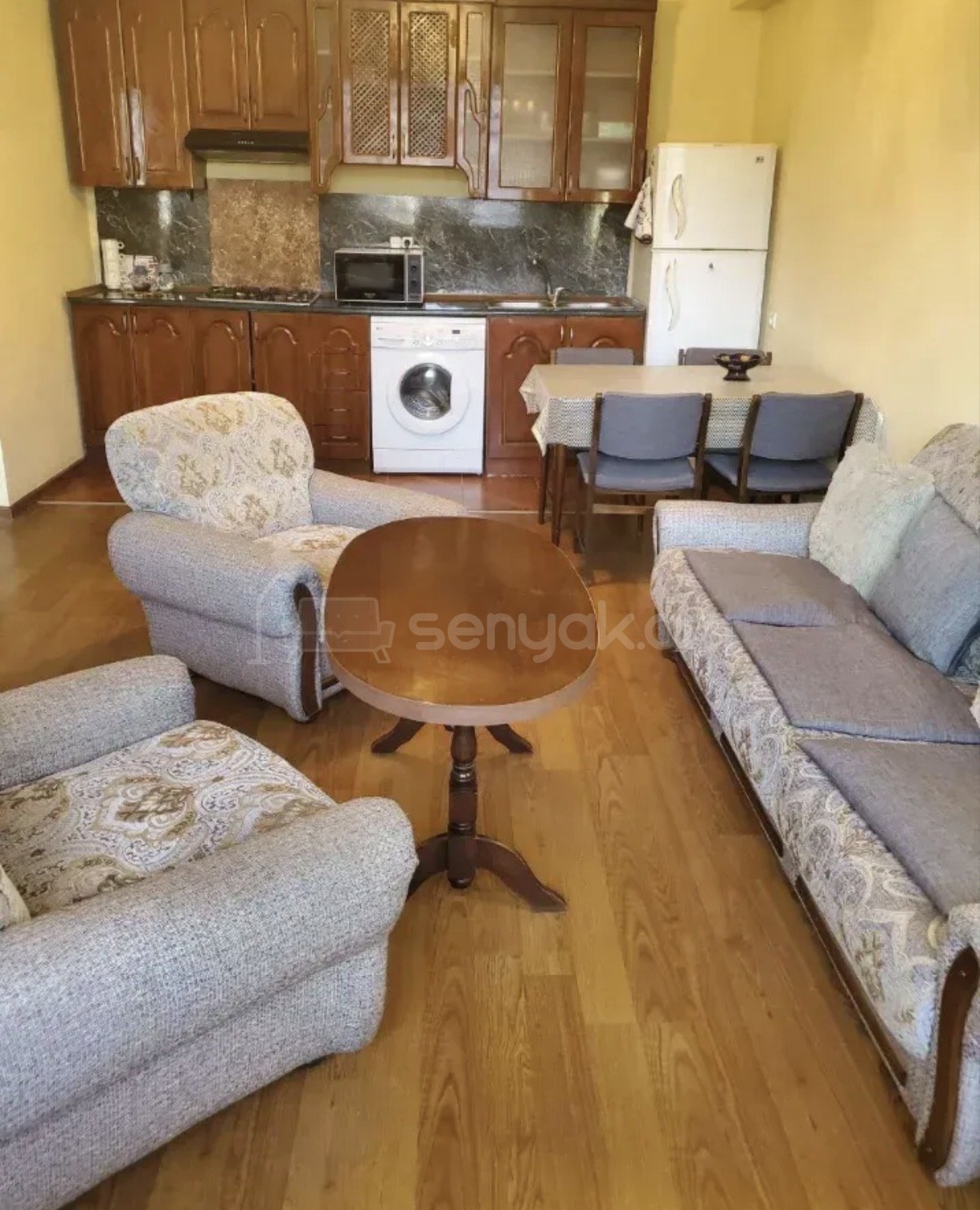 2 Սենյականոց Բնակարան, 40քմ, 5/9 հարկ, Կոսմետիկ Վերանորոգված, Կահավորված