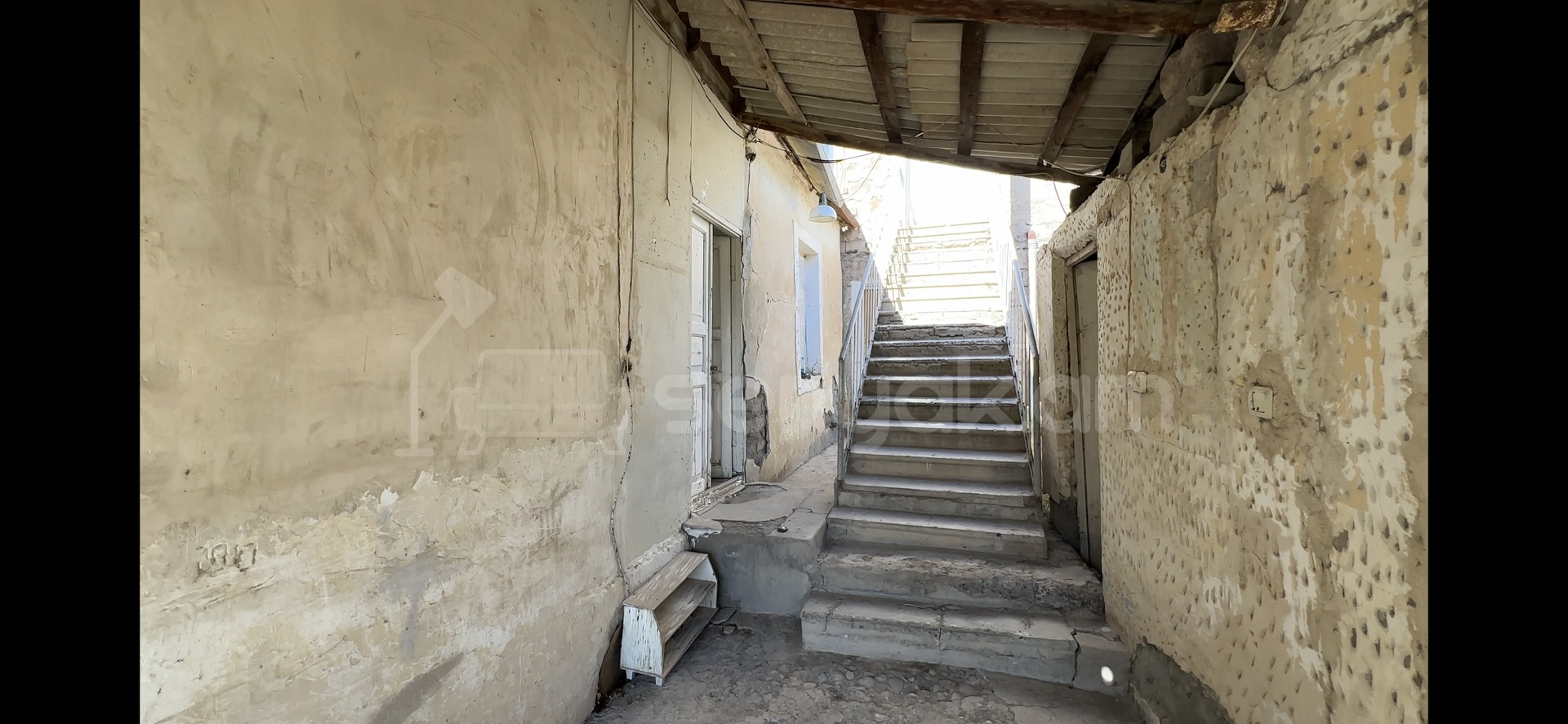 5 Սենյականոց Սեփական Տուն, 260քմ, Նորմալ Վիճակում, Ավտոտնակով
