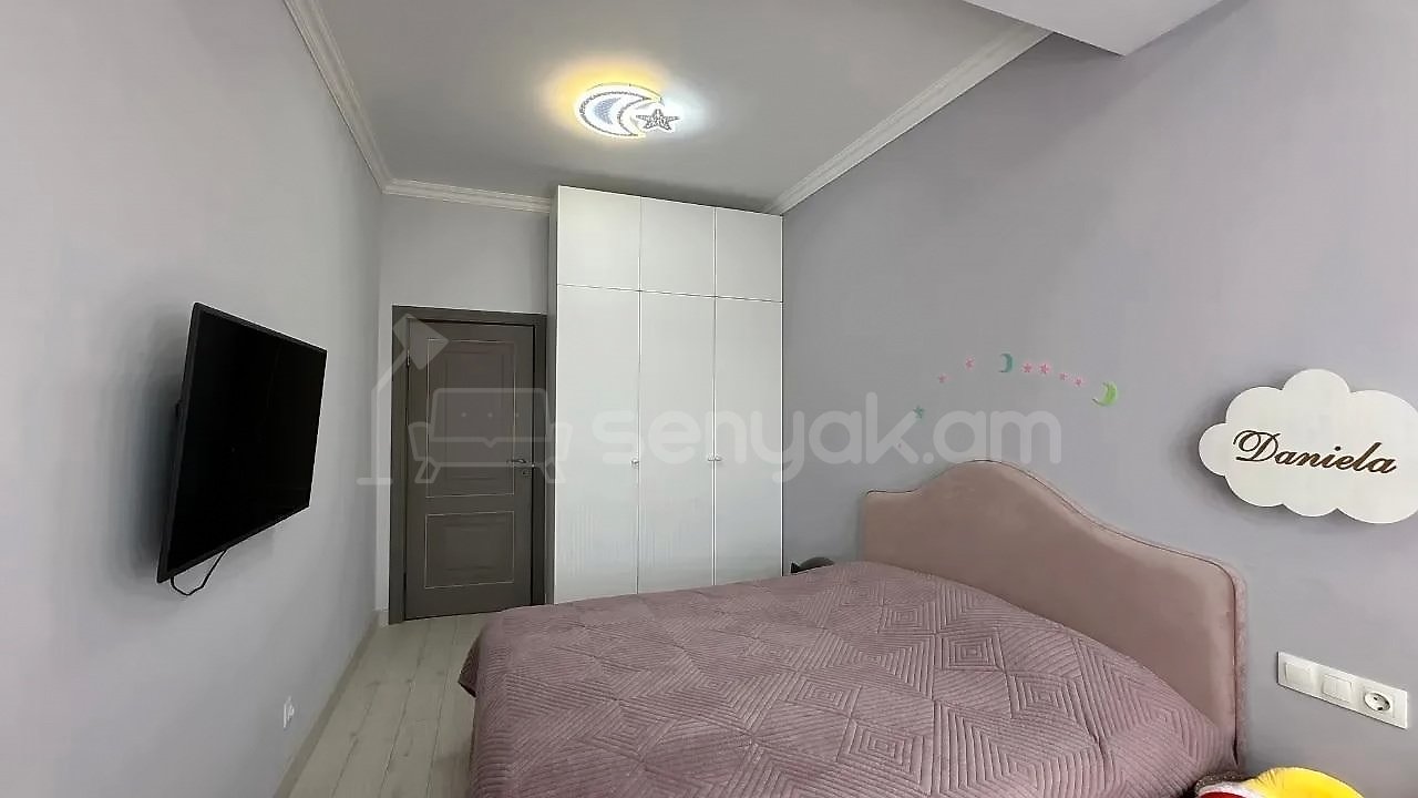 4 Սենյականոց Բնակարան Նորակառույցում, 95քմ, 3/14 հարկ, Կապիտալ Վերանորոգված