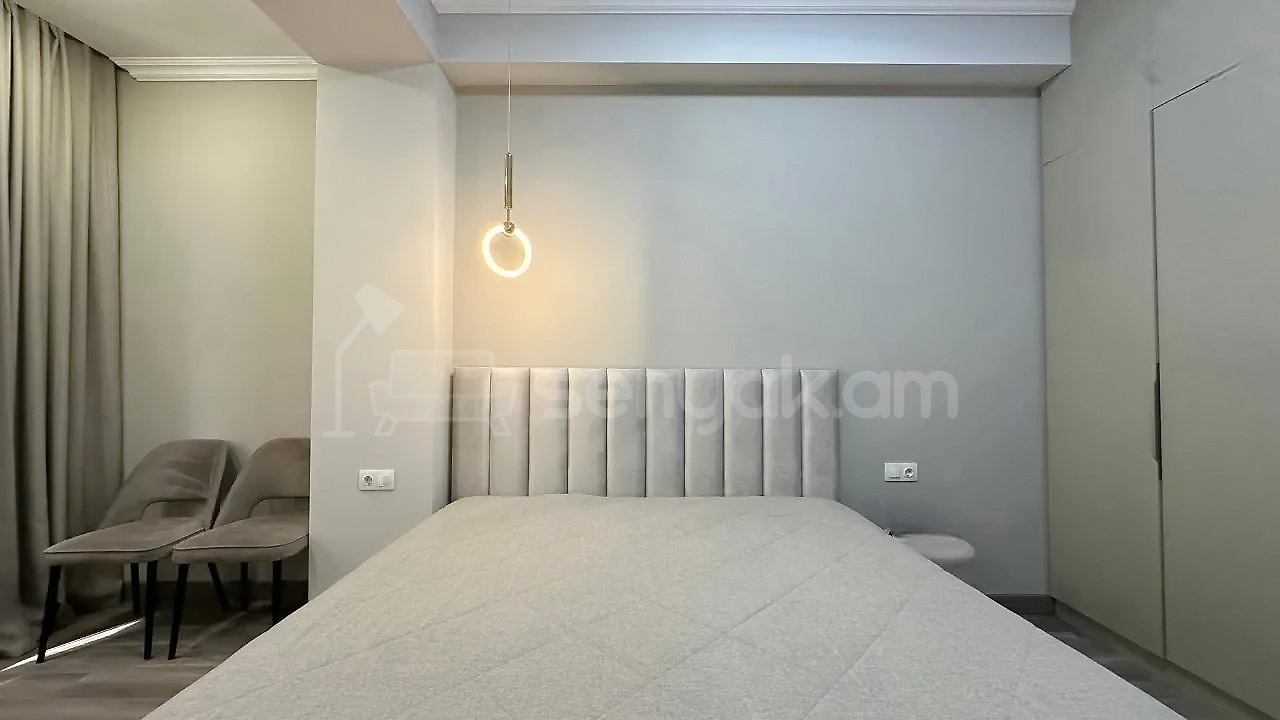 4 Սենյականոց Բնակարան Նորակառույցում, 95քմ, 3/14 հարկ, Կապիտալ Վերանորոգված
