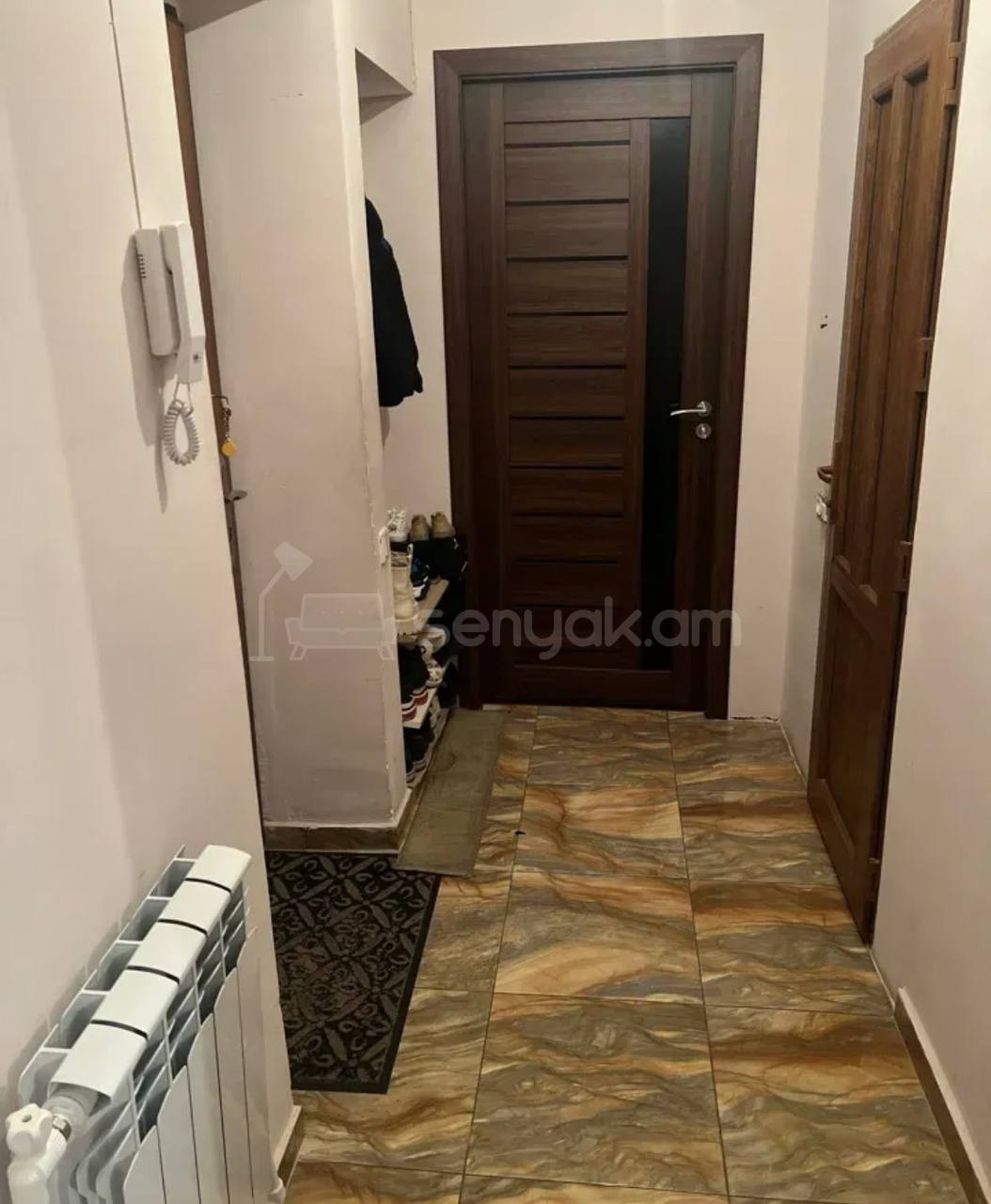 3 Սենյականոց Բնակարան Քարե Շենքում, 76քմ, 5/5 հարկ, Կապիտալ Վերանորոգված